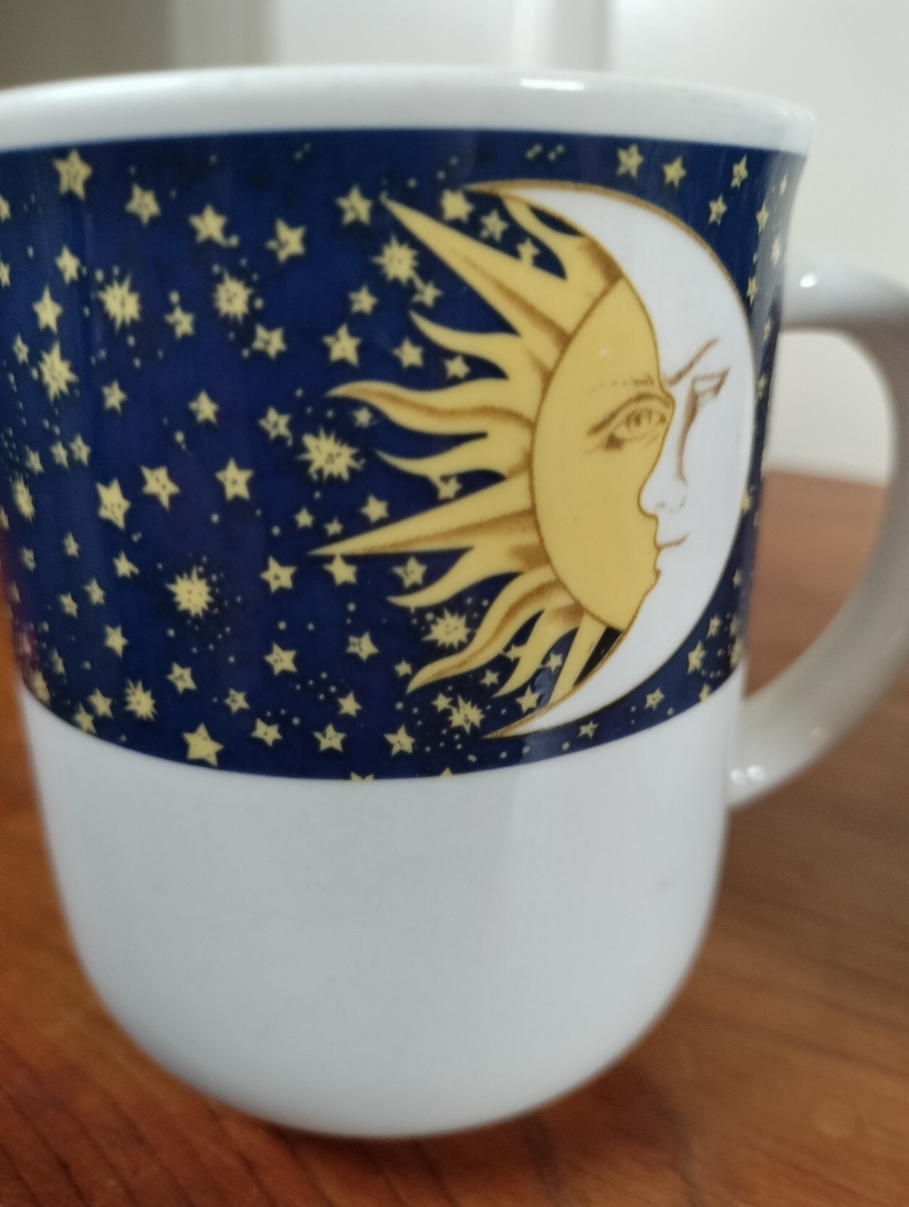 Vtg Oneida Galaxy Sun Moon Stars Stoneware Mugs Set of 5 Celestial Whimsigoth - Picture 11 of 12